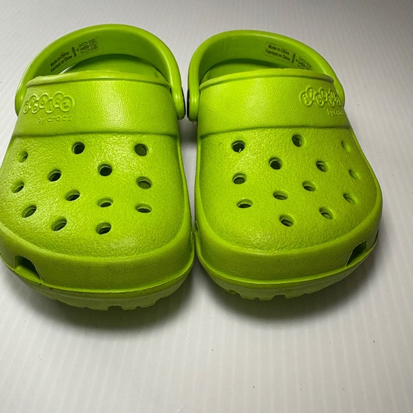 Jibbitz By Crocs Size 4, Lime Green Unisex Kids - Picture 7 of 10